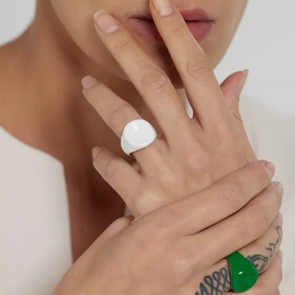 Exquisite Designer Enamel Ring - Picture 9 of 9